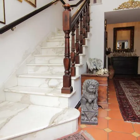 L'arrocco Bed & Breakfast Marina Di Carrara